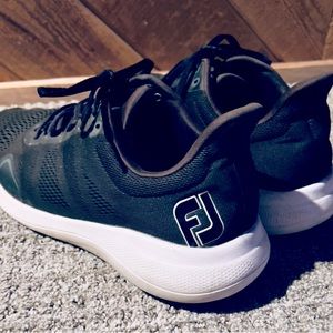 Footjoy golf shoes, spikeless, onlyused dozen times, 10.5 size men’s